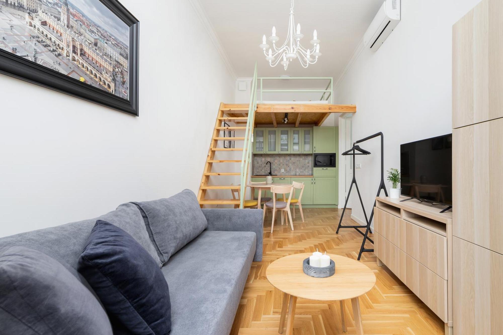 With Balcony - Dietla 109 Street *